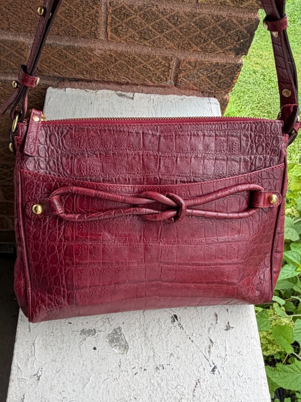 BRAHMIN Vintage 90s Melbourne Deep Red Bow Detail Top Zip Moc Croc Shoulder Bag